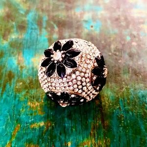 Black Daisy Diamante Bulb Ring SOLD OUT